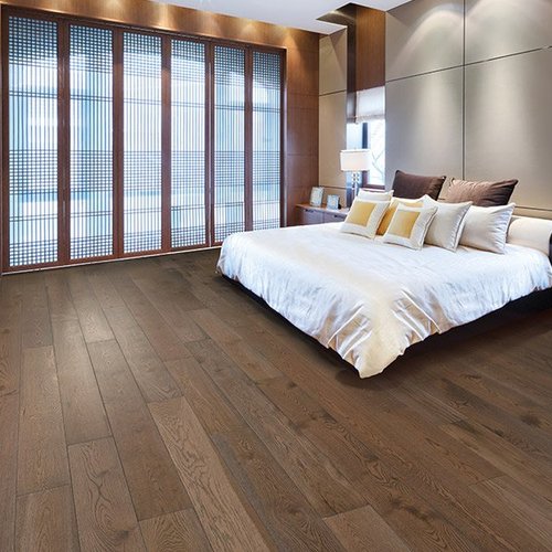 The Harrisburg, PA area’s best hardwood flooring store is Harrisburg Wall & Flooring